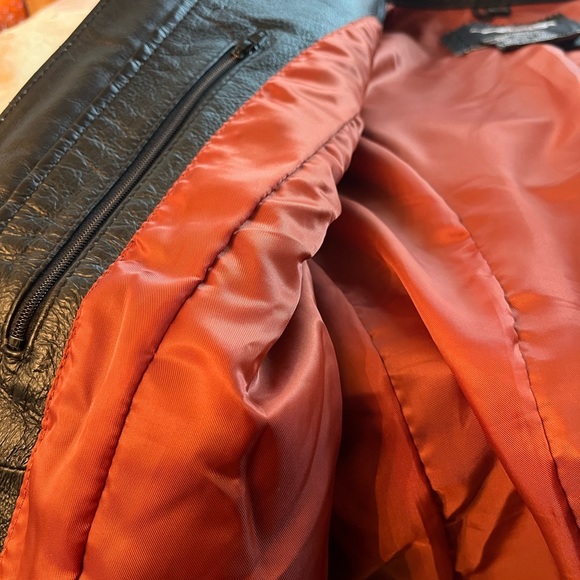 Women’s Harley Davidson Leather Jacket. L - Picture 6 of 8
